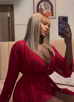 Ella - escort in Dubai Photo 4 of 4