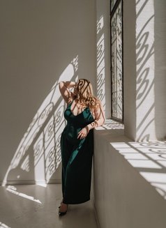 Nordic Anna - escort in Agra Photo 9 of 16