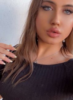 Nosa Hot - Transsexual escort in Beirut Photo 14 of 17