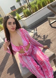 Nounou - escort in Dubai Photo 4 of 8