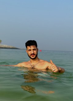 Nour - Acompañantes masculino in Bangkok Photo 4 of 4
