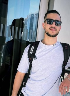 Nour - masseur in Singapore Photo 3 of 5