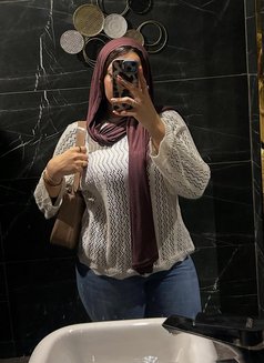Nour - escort in Cairo Photo 2 of 7