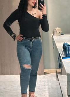 Nour - escort in Cairo Photo 3 of 7