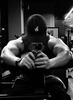 Nour for Couples & Ladies - Male dominatrix in Dubai Photo 3 of 5