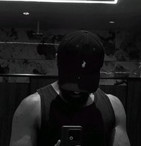 Nour for Couples & Ladies - Acompañantes masculino in Dubai
