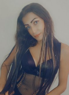 Nour - escort in Beirut Photo 7 of 10