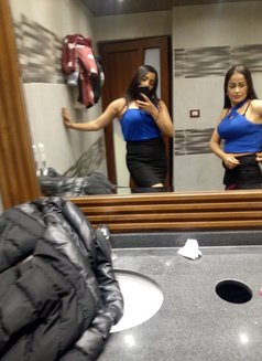 Nour - escort in Beirut Photo 5 of 6