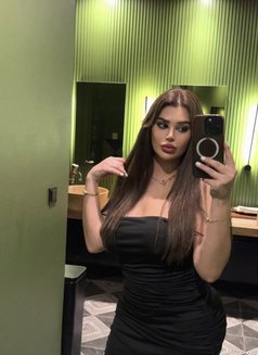 Nour - escort in Dubai Photo 1 of 7