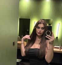 Nour - puta in Dubai