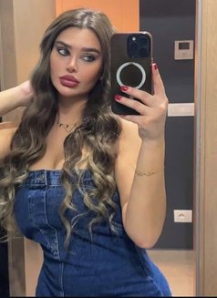 Nour - escort in Dubai Photo 2 of 6