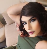 Nour - Transsexual escort in Beirut