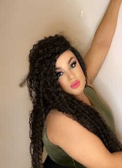 Nour - Acompañantes transexual in Beirut Photo 3 of 3