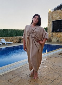 Nour - Transsexual escort in Beirut Photo 28 of 29