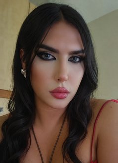Nour - Transsexual escort in Beirut Photo 2 of 27
