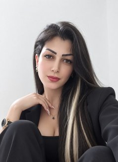 Nour - puta in Beirut Photo 4 of 5