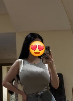 Nour - escort in Dubai Photo 4 of 4