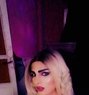 Nour - Transsexual escort in Beirut Photo 3 of 5