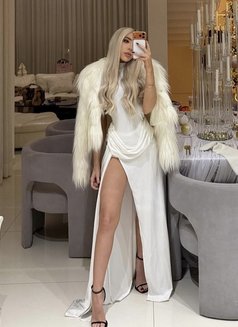 Nour VIP MODEL - puta in Al Manama Photo 11 of 14