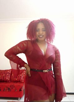 Salma Marhia - escort in Riyadh Photo 2 of 5