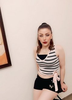 Noura - escort in Beirut Photo 2 of 5