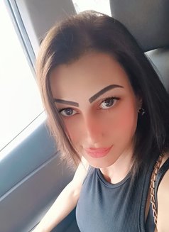 Noura - escort in Beirut Photo 7 of 8