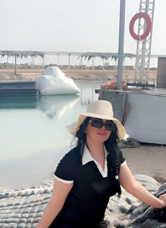 نورا - escort in Jeddah Photo 5 of 7