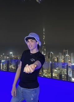 قمر Xxl 🎖️ - Male escort in Dubai Photo 7 of 9