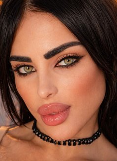 Nourhan - Transsexual escort in Beirut Photo 6 of 7