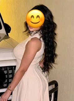 Nourrr - escort in Dubai Photo 4 of 5