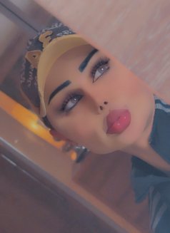 Nouuf Xl - Transsexual escort in İstanbul Photo 2 of 18