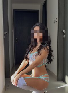 Nova new lady available (iranian - puta in Muscat Photo 4 of 6