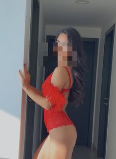Nova new lady available (iranian - puta in Muscat Photo 6 of 6