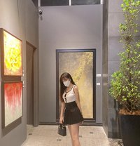 dinda - puta in Surabaya