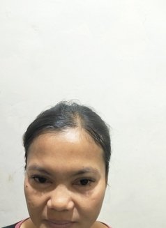 Felicia - puta in Surabaya Photo 3 of 3