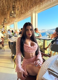 Stunning EDUARDA - escort in Dubai Photo 1 of 16