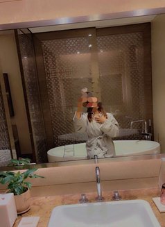 Now just cam session available - escort in Kolkata Photo 4 of 6