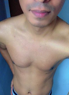 Now or Never - Male companion in Dubai Photo 1 of 11