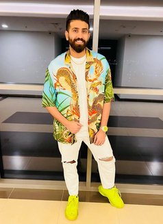 Nri Male Currently in Delhi - Male escort in New Delhi Photo 1 of 4