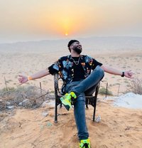 Nri Male Currently in Delhi - Male escort in New Delhi