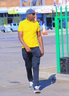 Ntsako - Acompañantes masculino in Johannesburg Photo 2 of 5