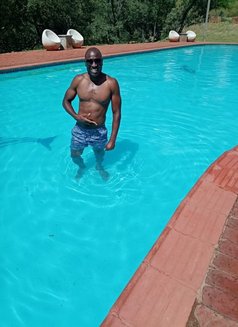 Ntsako - Acompañantes masculino in Johannesburg Photo 5 of 5