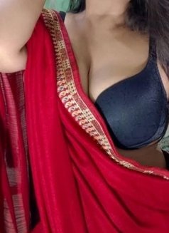 Cam show and real meet - escort in Kolkata Photo 4 of 8