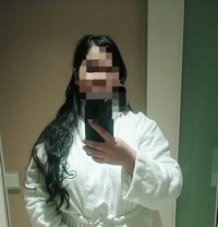 Nude Massage and Web Cam - puta in Navi Mumbai