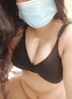Nude Massage and Web Service - Masajista in Navi Mumbai Photo 2 of 2