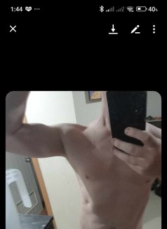 Nude Model and Masseuse - Acompañantes masculino in Bangkok Photo 1 of 1