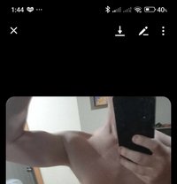 Nude Model and Masseuse - Acompañantes masculino in Bangkok Photo 1 of 1