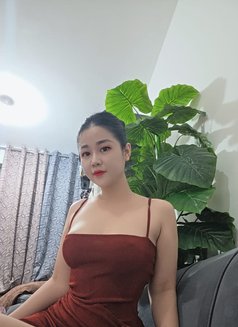 Nue Gfe - escort in Abu Dhabi Photo 6 of 7