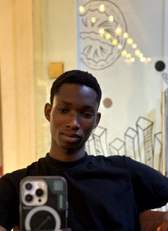 Nuel - Acompañantes masculino in Benin City Photo 2 of 3