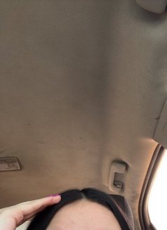 Nuella - puta in Amman Photo 3 of 3